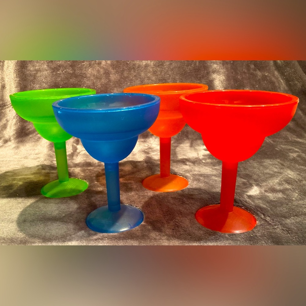Freezable Margarita Glasses- Set of 4 (13.5 oz each)
